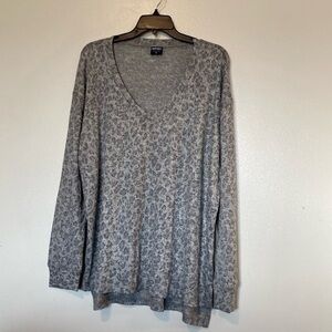 Spirit Jersey animal print rayon V neck long sleeve two tone grey shirt M